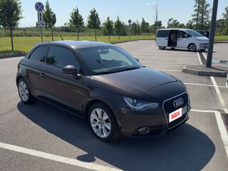 2011 Audi A1 I (8X), коричневый, 850000 рублей, вид 3