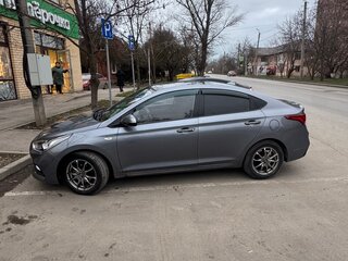 2017 Hyundai Solaris II, серый, 1100000 рублей, вид 3