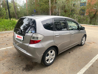 2010 Honda Fit II, серебристый, 850000 рублей, вид 4
