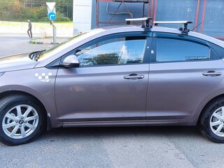 2018 Hyundai Solaris II, коричневый, 630000 рублей, вид 3