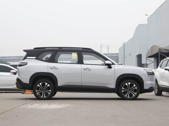 2026 Wuling Starlight 560, белый, 2147750 рублей - вид 3