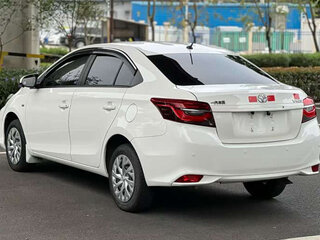 2022 Toyota Vios III Рестайлинг, белый, 978999 рублей, вид 4