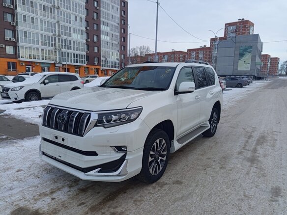 2022 Toyota Land Cruiser Prado 150 Series Рестайлинг 3, белый, 6990000 рублей - вид 17