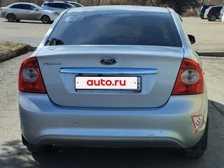 2009 Ford Focus II Рестайлинг, серебристый, 500000 рублей, вид 4