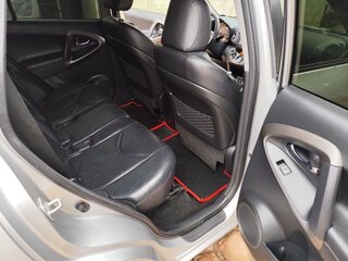 2011 Toyota RAV4 III (XA30) Рестайлинг, серебристый, 1320000 рублей, вид 4