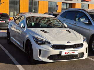 2021 Kia Stinger I, белый, 3000000 рублей, вид 3