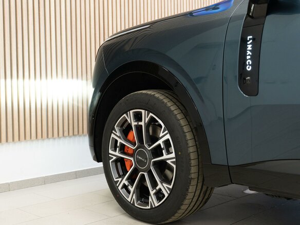 2026 Lynk & Co 900, синий, 8500000 рублей - вид 5