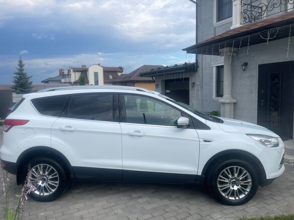 2015 Ford Kuga II, белый, 1165000 рублей - вид 9