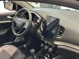 2026 Lada (ВАЗ) Vesta I Рестайлинг (NG), чёрный, 2015000 рублей, вид 5