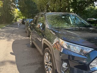 2020 Toyota RAV4 V (XA50), синий, 2950000 рублей, вид 2