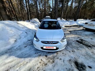2011 Hyundai Solaris I, белый, 640000 рублей, вид 2
