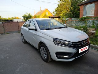 2024 Lada (ВАЗ) Vesta I Рестайлинг (NG), белый, 1600000 рублей, вид 3
