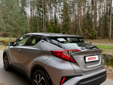 2017 Toyota C-HR I, серебристый, 1561924 рублей, вид 5