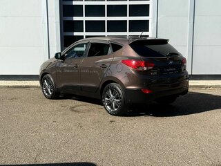 2015 Hyundai ix35 I Рестайлинг, коричневый, 1450000 рублей, вид 3