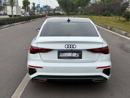 2022 Audi A3 35 TFSI Long IV (8Y), белый, 2185000 рублей, вид 4