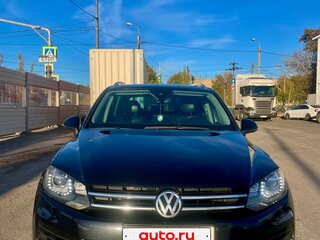 2013 Volkswagen Touareg II, чёрный, 2400000 рублей, вид 1