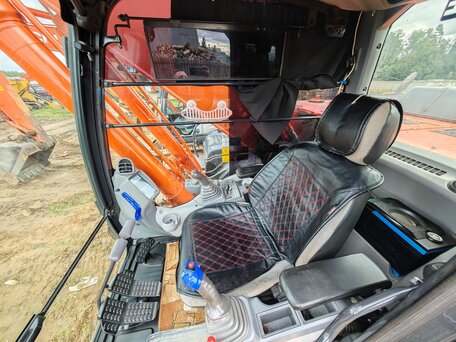 2020 Hitachi ZX330, оранжевый, 9300000 рублей, вид 5