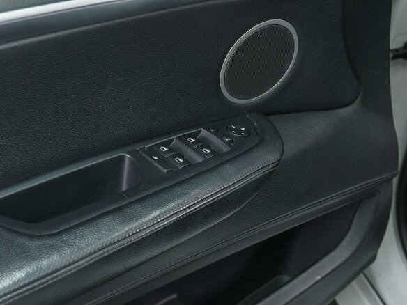 2011 BMW X5 M I (E70), белый - вид 17
