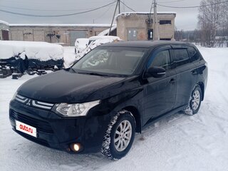 2013 Mitsubishi Outlander III, чёрный, 1290000 рублей, вид 1
