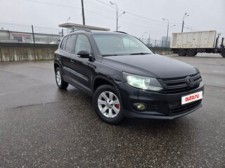 2014 Volkswagen Tiguan I Рестайлинг, чёрный, 900000 рублей, вид 3