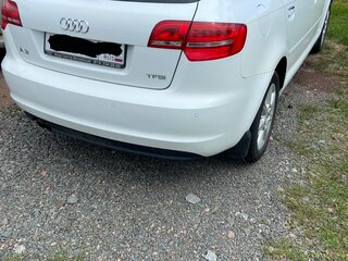 2011 Audi A3 II (8P) Рестайлинг 2, белый, 1400000 рублей, вид 3