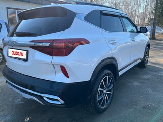 2022 Kia Seltos I Рестайлинг, белый, 2800000 рублей, вид 3