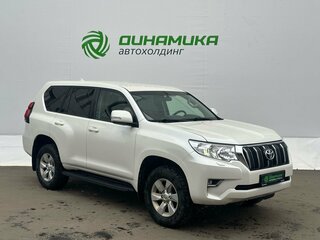 2020 Toyota Land Cruiser Prado 150 Series Рестайлинг 2, белый, 4320000 рублей, вид 3
