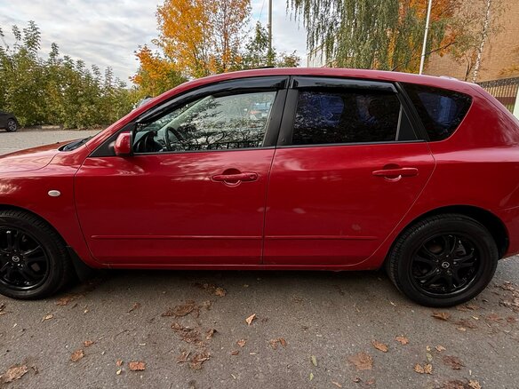 2006 Mazda 3 I (BK) Рестайлинг, красный, 480000 рублей - вид 9