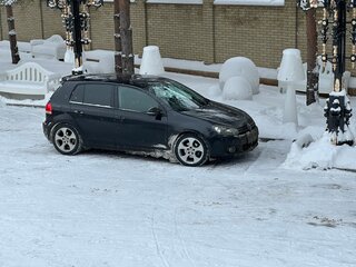 2012 Volkswagen Golf VI, чёрный, 750000 рублей, вид 1