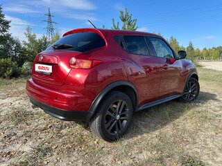 2011 Nissan Juke I, красный, 850000 рублей, вид 5