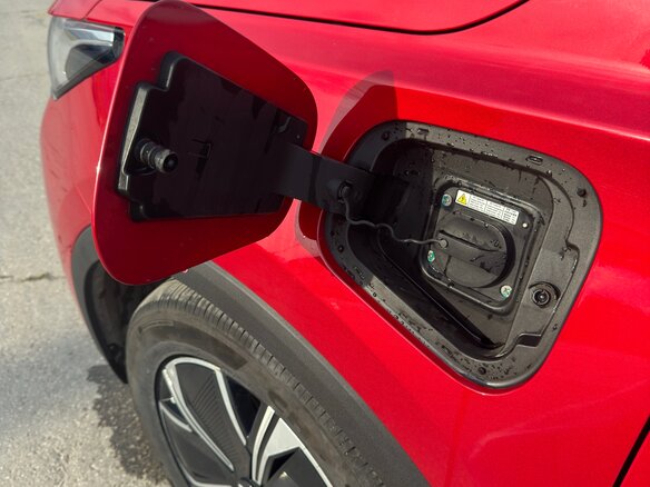 2023 Chery Tiggo 7 Pro Plug-in Hybrid, красный, 2599000 рублей - вид 6