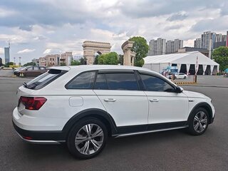 2022 Volkswagen C-Trek, белый, 1700000 рублей, вид 3