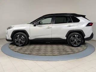 2021 Toyota RAV4 V (XA50), белый, 2690000 рублей, вид 5