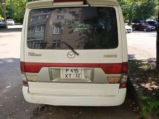 2002 Mazda Bongo Friendee I Рестайлинг, белый, 450000 рублей, вид 3