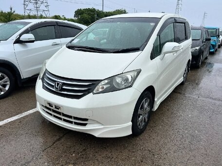 2016 Honda Freed I Рестайлинг 2, белый, 930000 рублей, вид 1