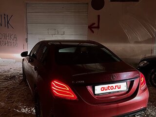 2015 Mercedes-Benz C-Класс 200 IV (W205), красный, 2450000 рублей, вид 2