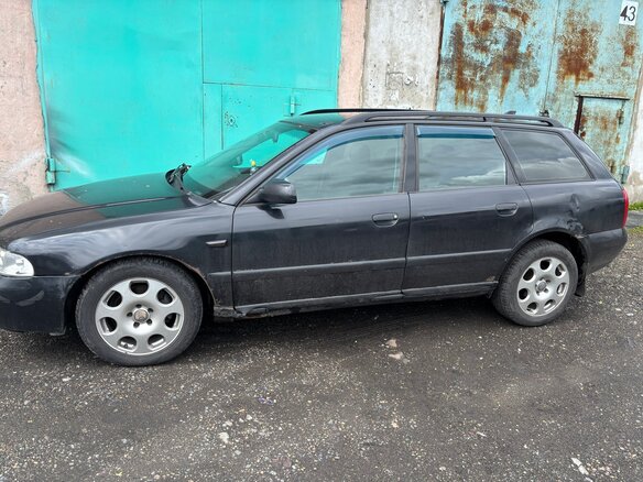 2000 Audi A4 I (B5) Рестайлинг, чёрный, 250000 рублей