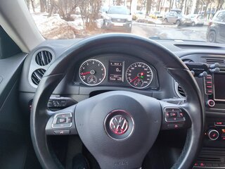 2013 Volkswagen Tiguan I Рестайлинг, белый, 1500000 рублей, вид 2