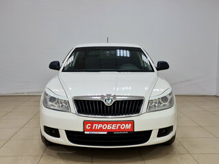 2012 Skoda Octavia II (A5) Рестайлинг, белый, 850000 рублей, вид 2