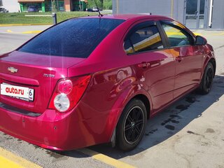 2014 Chevrolet Aveo II, красный, 501000 рублей, вид 4