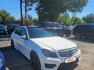 2013 Mercedes-Benz C-Класс 300 III (W204) Рестайлинг, белый, 2200000 рублей, вид 4
