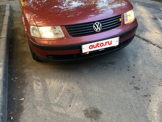 1998 Volkswagen Passat B5, красный, 450000 рублей, вид 2