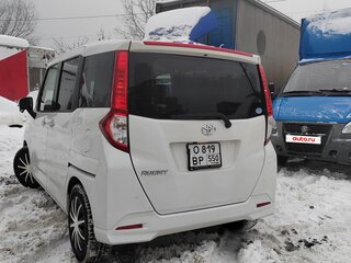 2020 Toyota Roomy I, белый, 1200000 рублей, вид 4