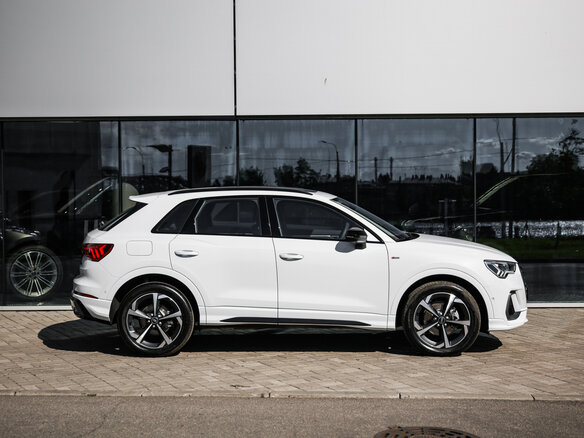 2026 Audi Q3 35 TFSI II (F3), белый, 4499000 рублей - вид 4