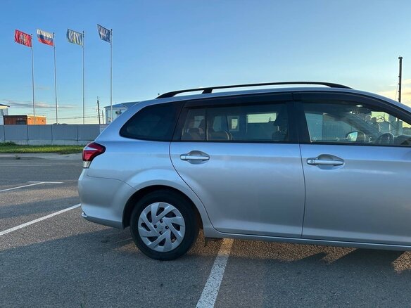 2019 Toyota Corolla Fielder XI (E160, E170) Рестайлинг 2, серебристый, 1450000 рублей - вид 7