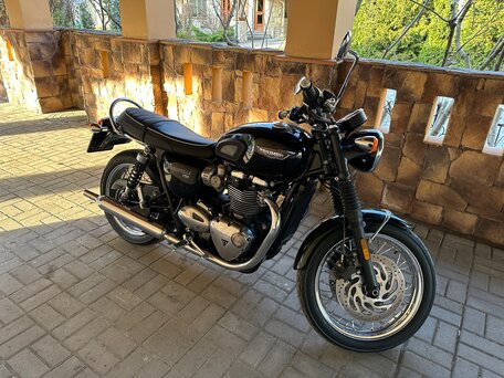 2019 Triumph Bonneville T120, чёрный, 1250000 рублей, вид 1