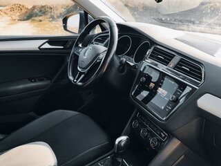 2020 Volkswagen Tiguan II, синий, 2499999 рублей, вид 4