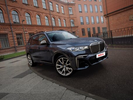 2019 BMW X7 M50d I (G07), серый, 6600000 рублей, вид 3