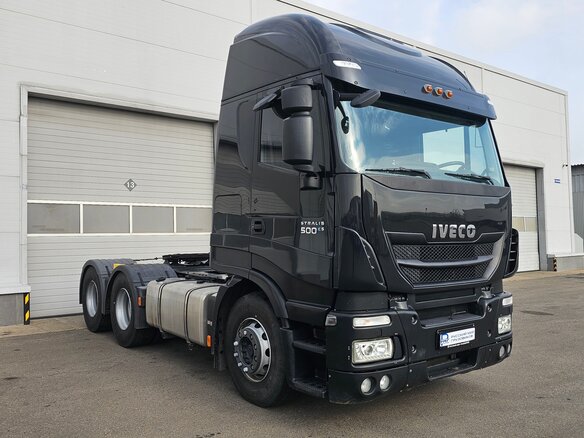 2022 Iveco Stralis, чёрный - вид 2