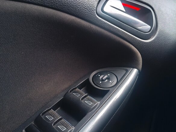 2012 Ford Focus III, белый, 750000 рублей - вид 13